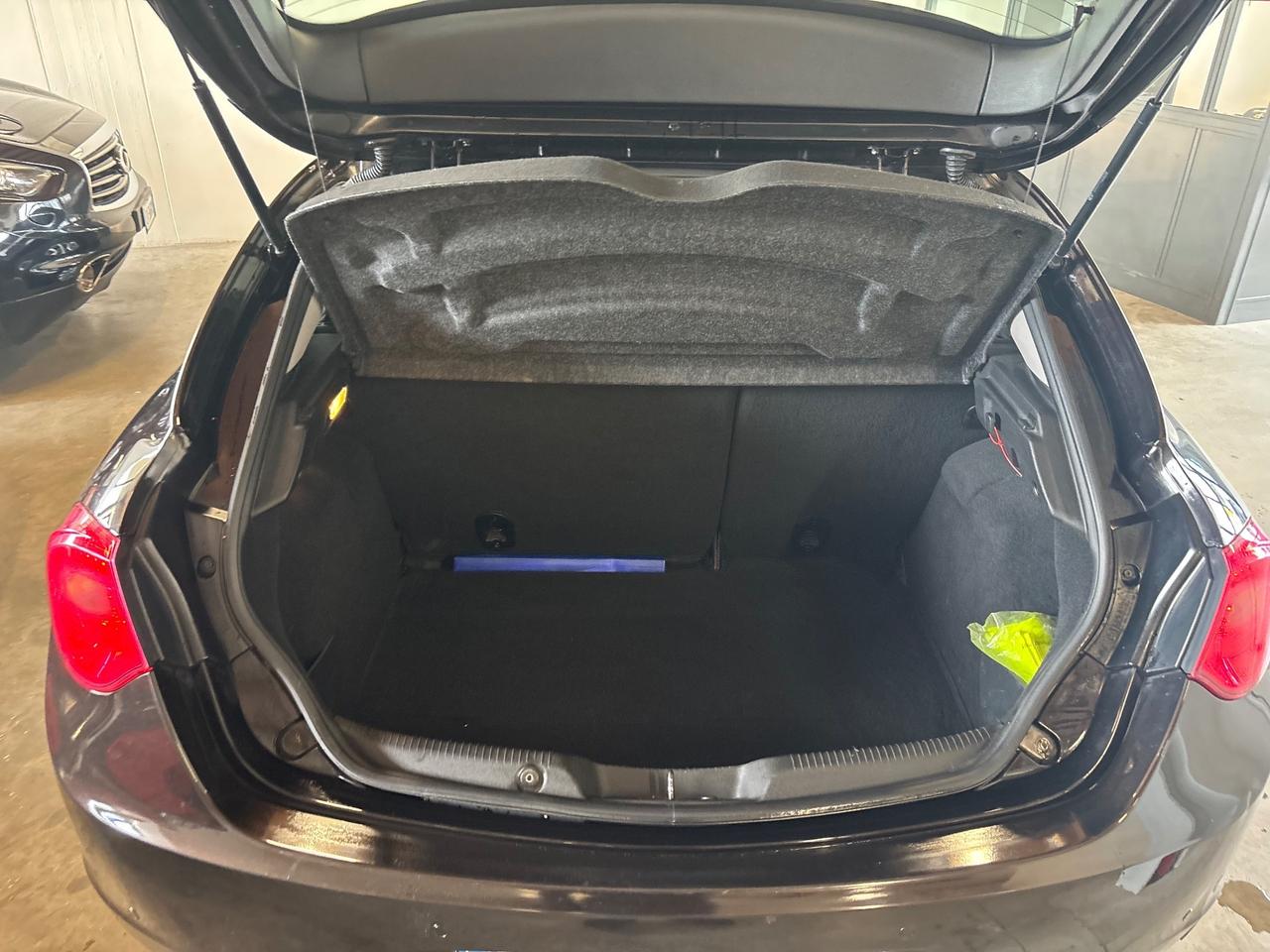 Alfa Romeo Giulietta 1.6 JTDm AUT. |OK NEOPATENTATI |