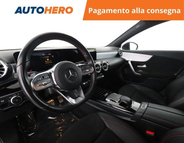 MERCEDES-BENZ A 180 d Automatic 4p. Premium