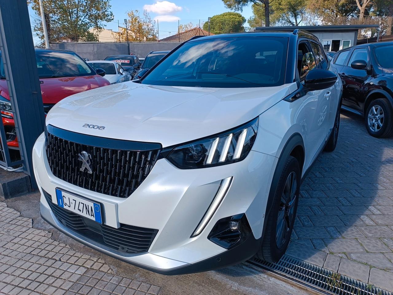 Peugeot 2008 BlueHDi 130 S&S EAT8 GT