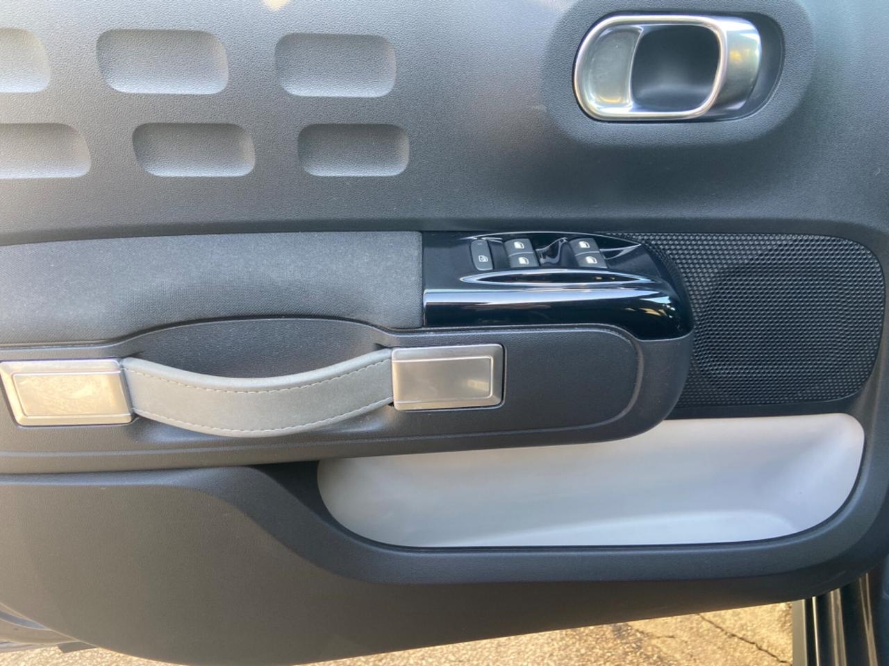 Citroen C3 1.2 BENZ SHINE 2018 NUOVA GARANZIA