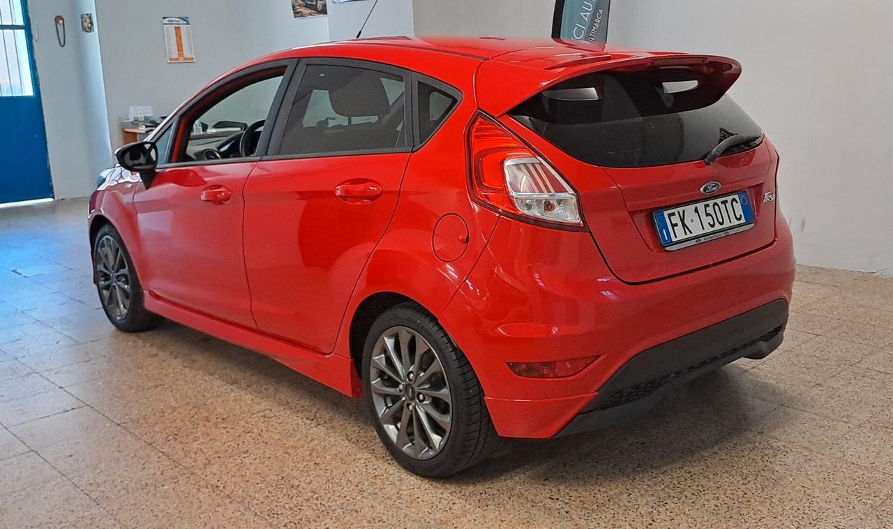Ford Fiesta 1.5 TDCi 75CV 5p ST-Line Neopatentati