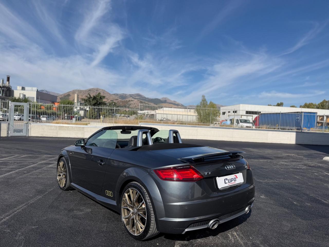 Audi TT Roadster 2.0 TDI ultra S line