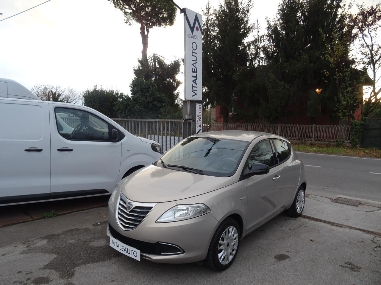 Lancia Ypsilon 1.2 69 CV 5p Elle OK NEOPATENTATI