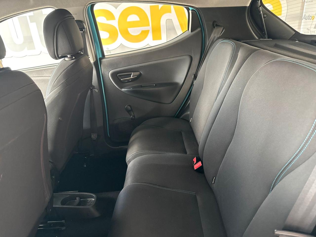 Lancia Ypsilon 1.2 69 CV 5 porte
