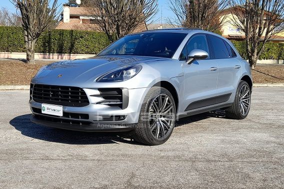 PORSCHE Macan 2.0