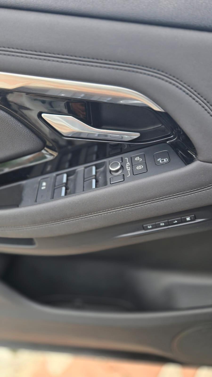 Land Rover Range Rover Evoque 2.0d i4 mhev R-Dynamic SE awd 240CV Uff Italy Navi