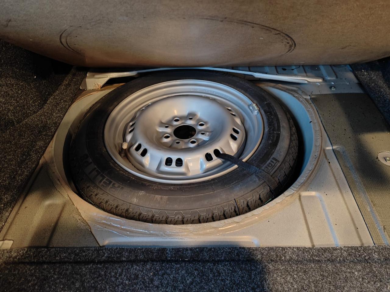 Lancia Prisma 1.6 - 4.970 KM - Pari al nuovo