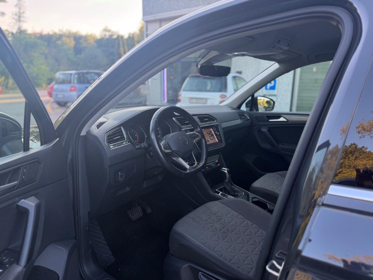 Volkswagen Tiguan 2.0 TDI 150 CV SCR*Automatik*Telecamera 360*