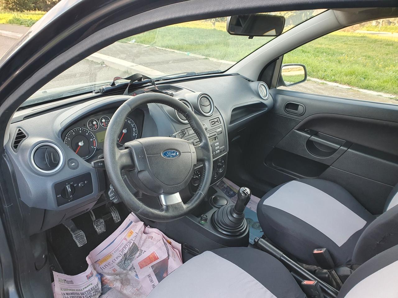 Ford Fiesta 1.2 benzina anno 08 69cv