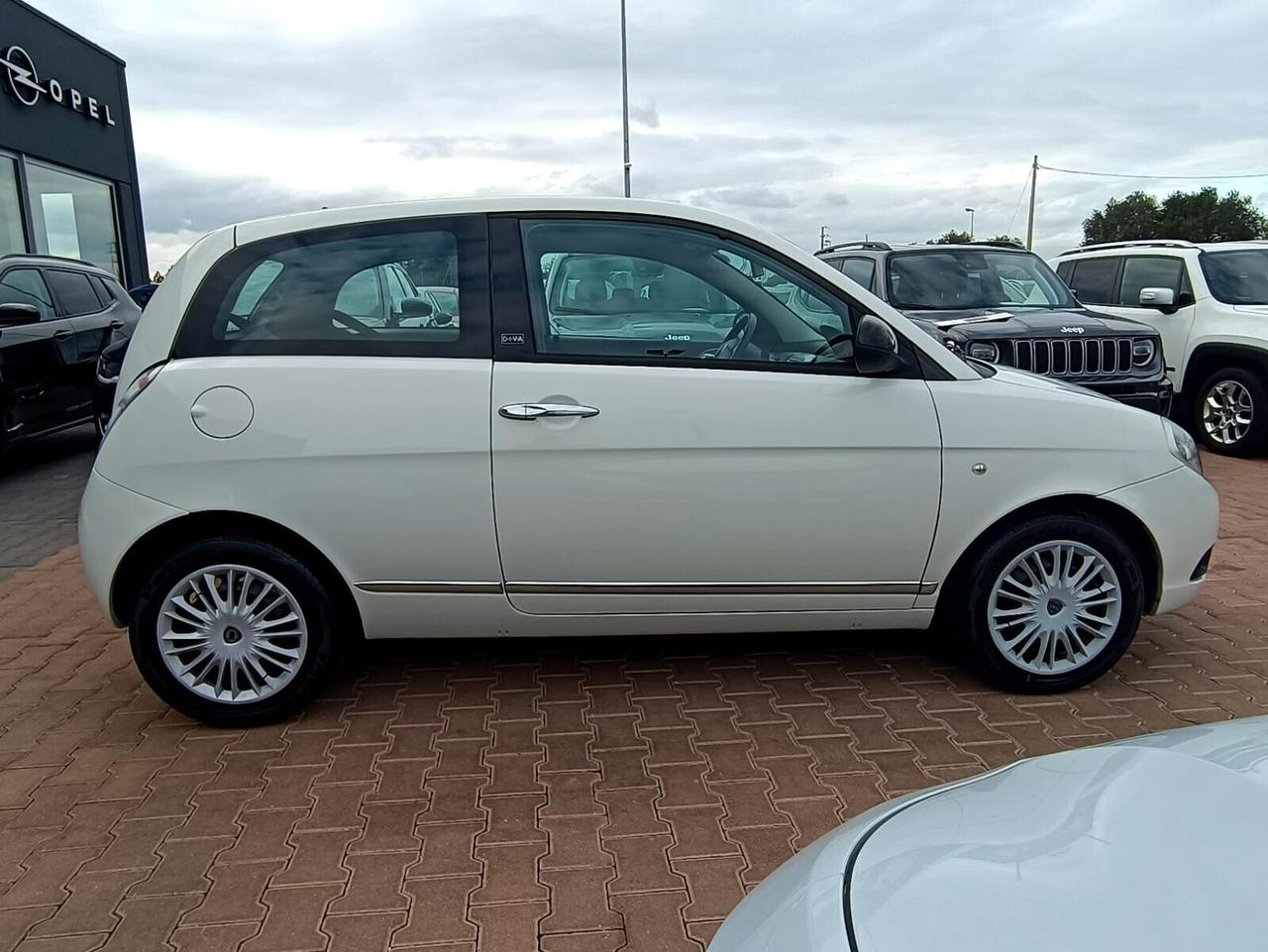 Lancia Ypsilon 1.2 69 CV Diva