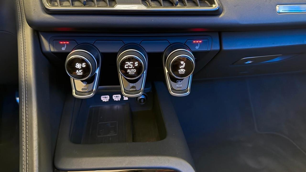 Audi R8 SPYDER 5.2TFSI V10 RWD S-TRONIC 2020