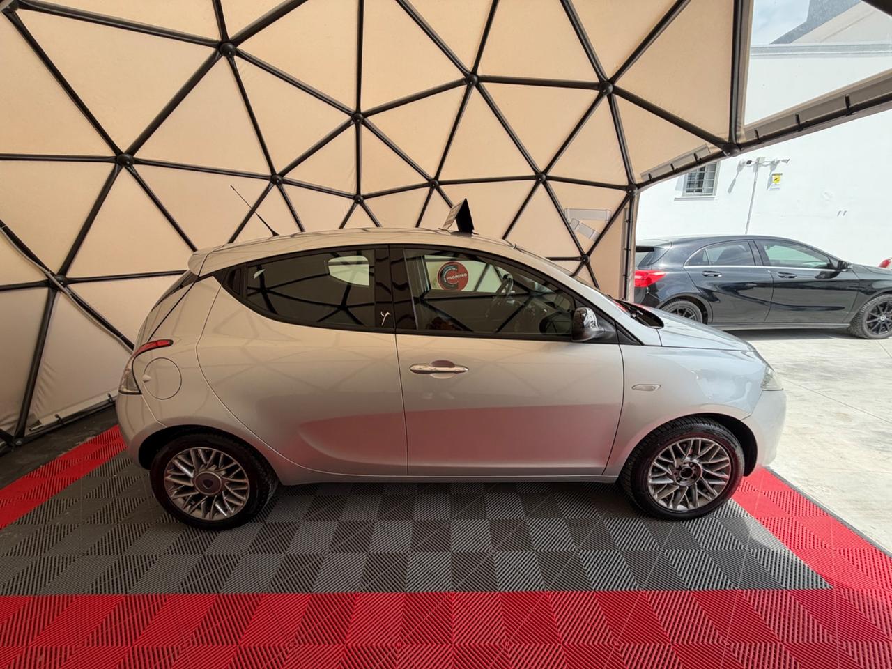 Lancia Ypsilon 1.3 MJT 16V 95 CV 5 porte S&S Gold