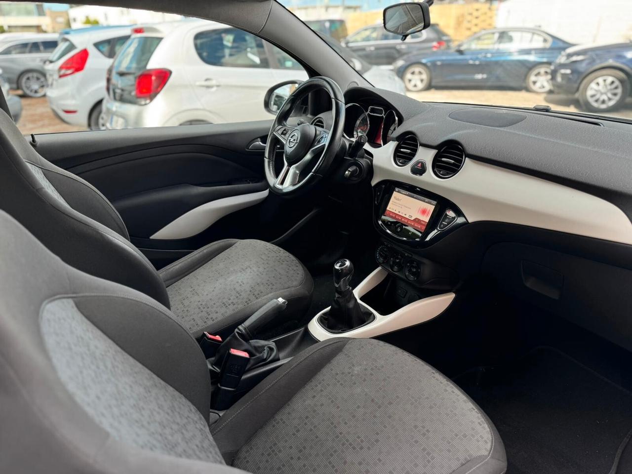 Opel Adam 1.4 87 CV GPL Tech Jam