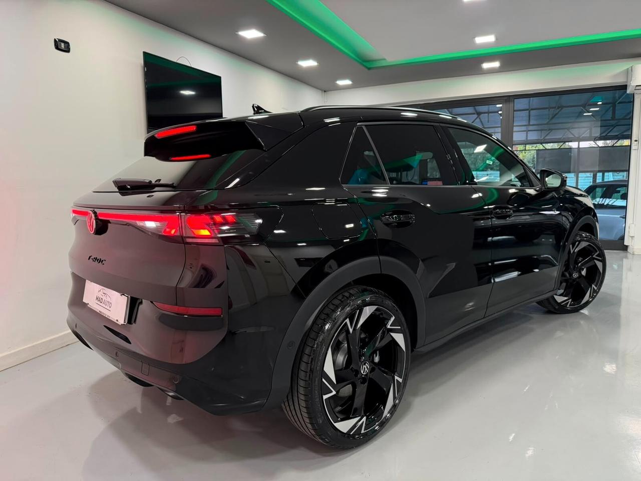Volkswagen T-Roc 1.5 eTSI ACT 150 CV DSG R-Line