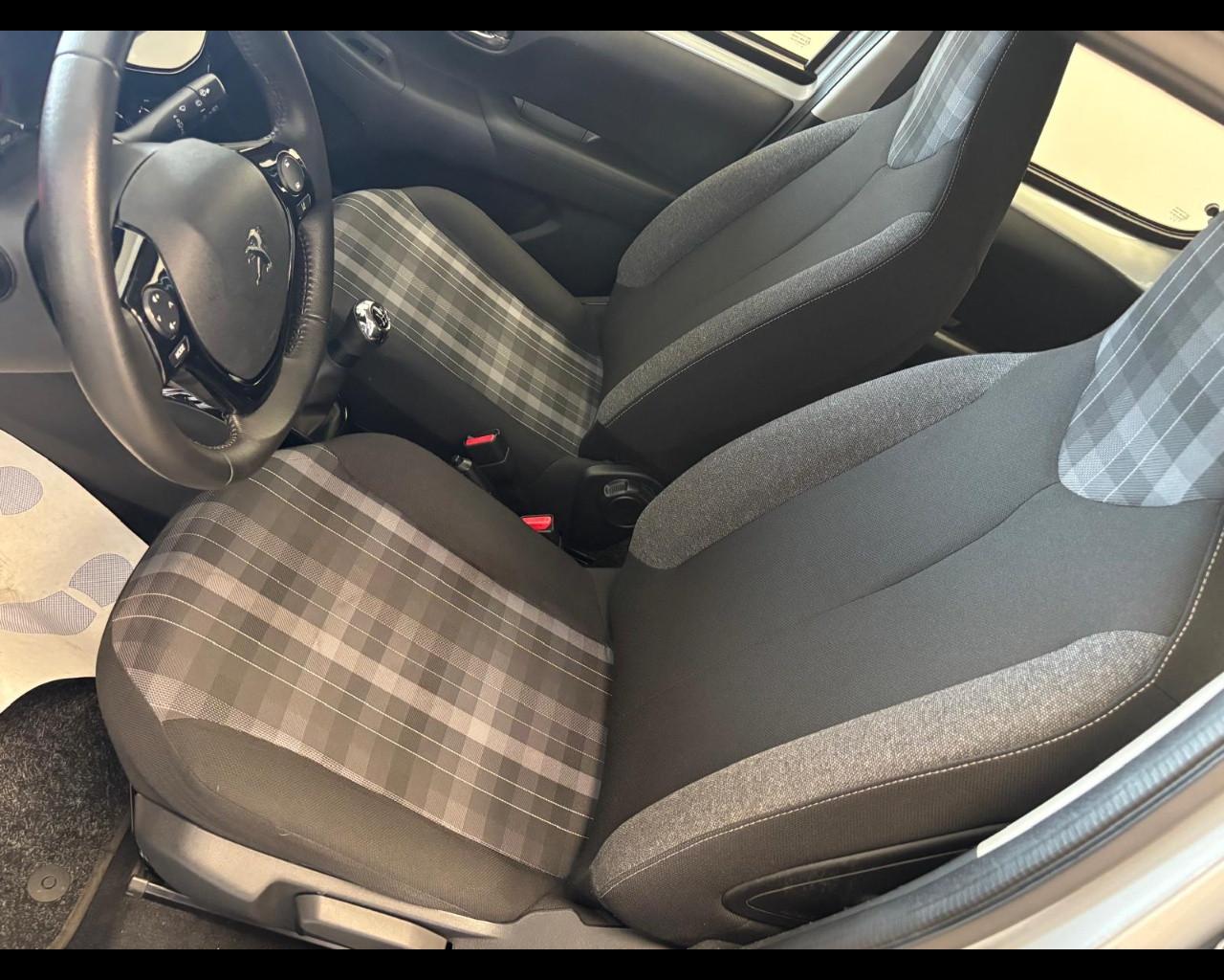 PEUGEOT 108 - 108 5p 1.0 vti Allure Top!