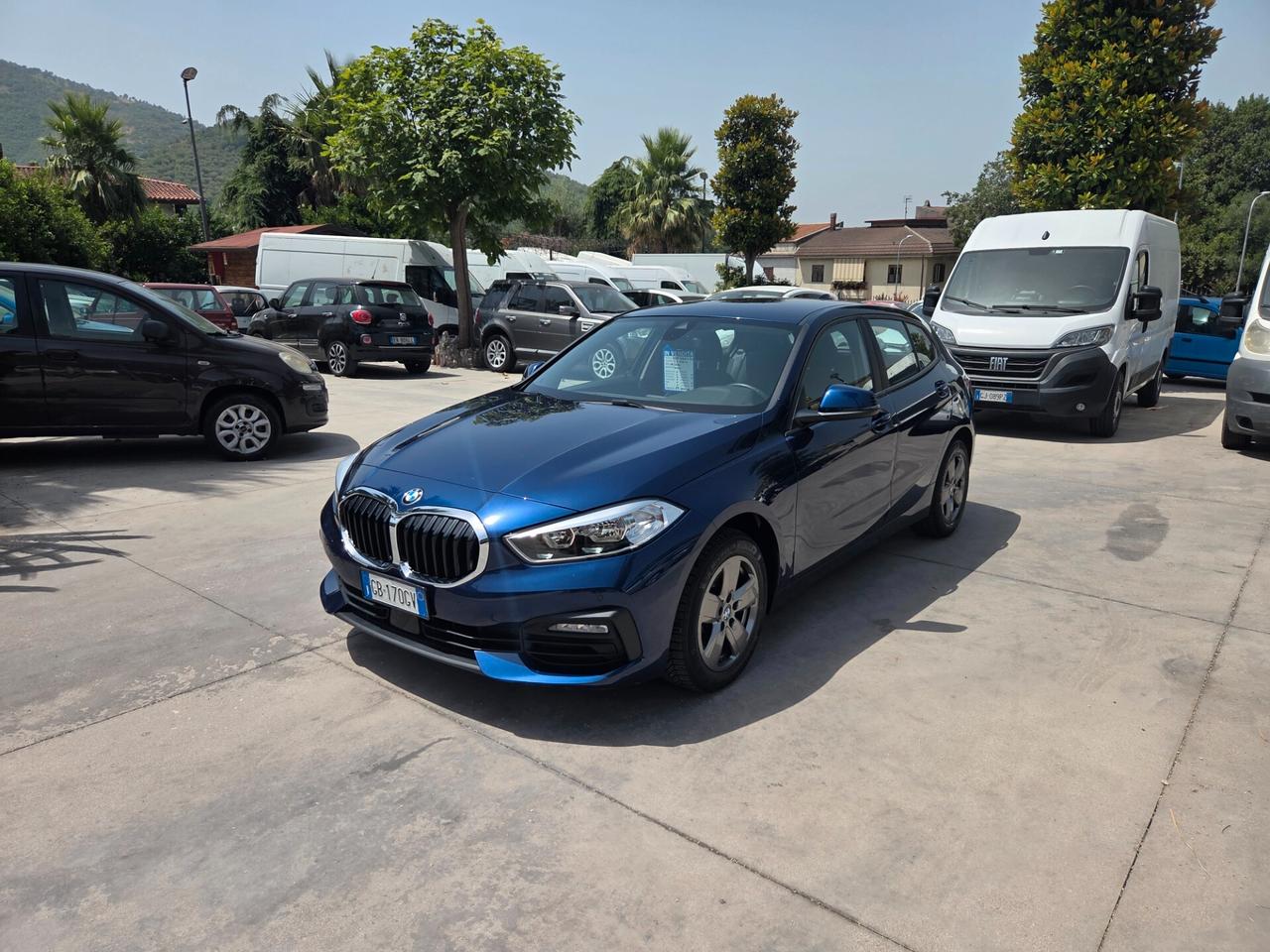 Bmw 1 F40 116d 5p. Business Advantage - 2020 DA VETRINA