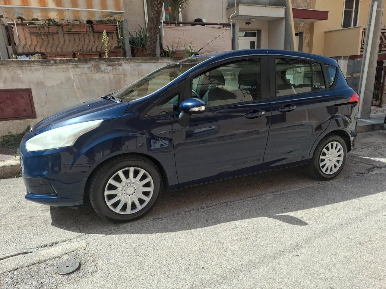 Ford B-Max 1.6 TDCi 90CV GANCIO TRAINO