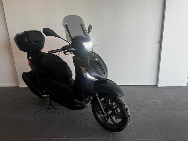 PIAGGIO PIAGGIO BEVERLY 300