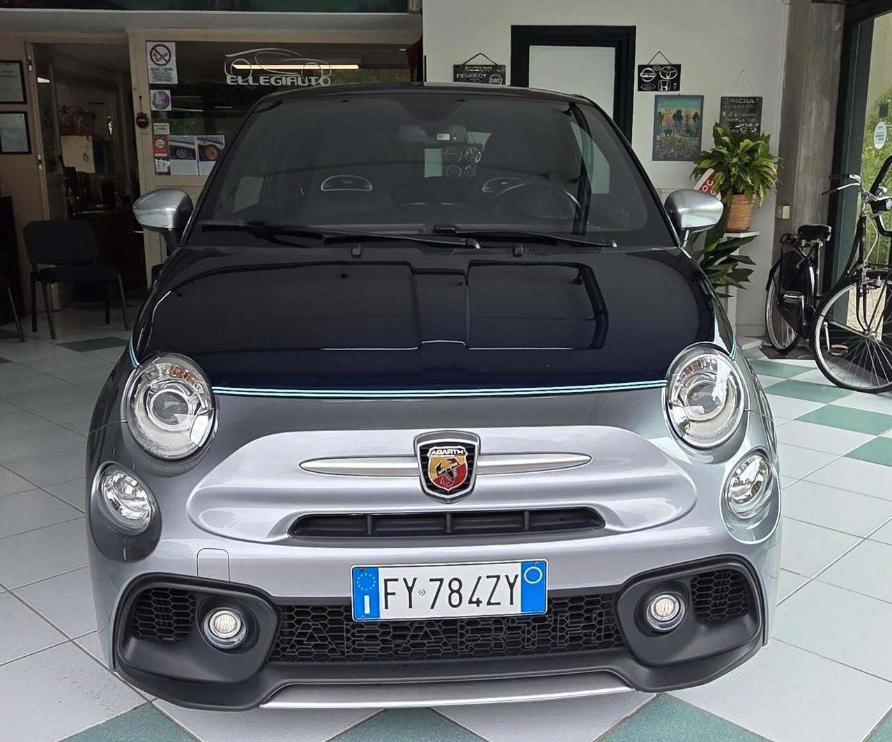 Abarth 695 1.4 Turbo T-Jet Rivale