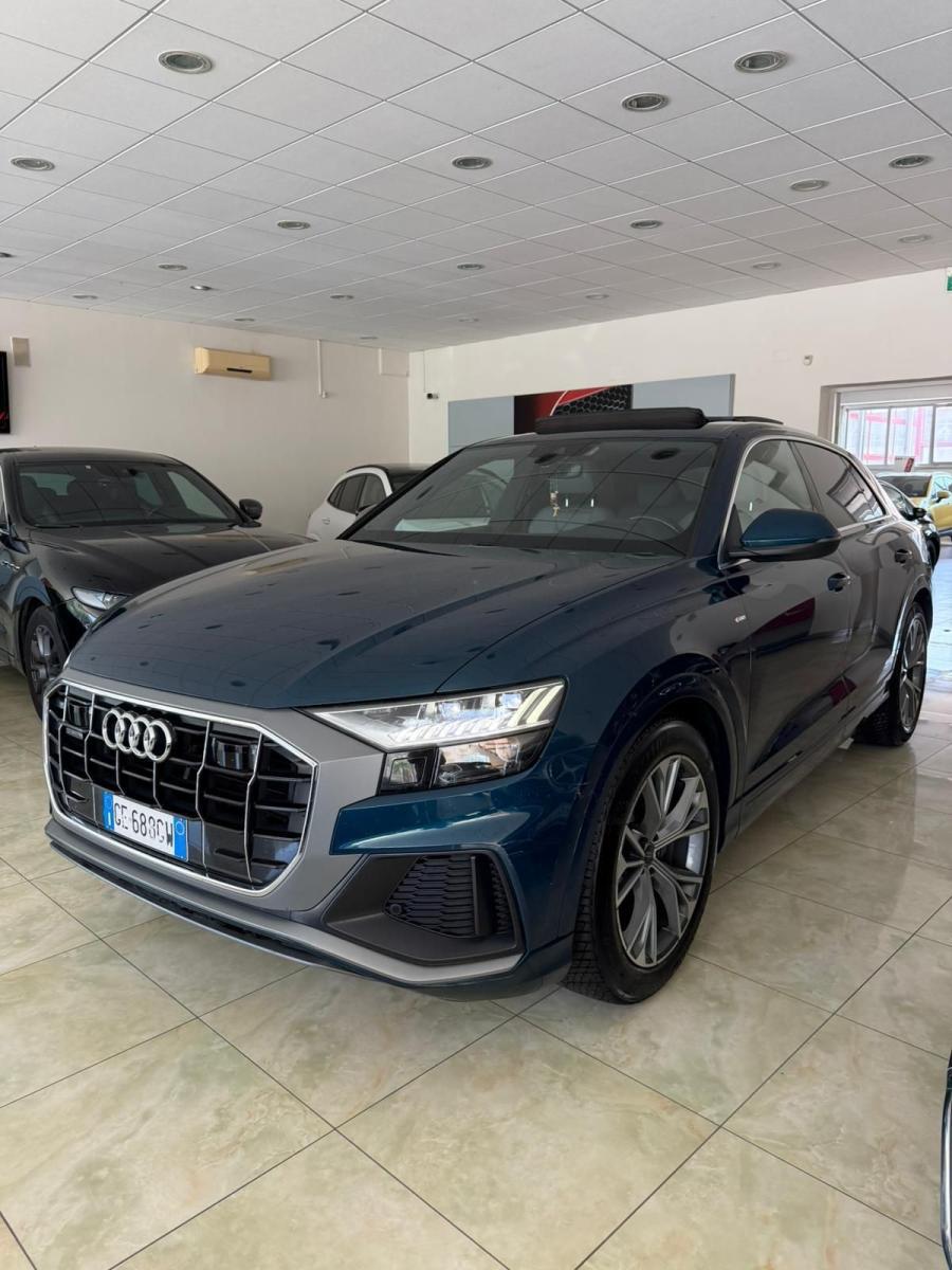 AUDI - Q8 - 50 TDI 286 CV quattro tiptronic Sport