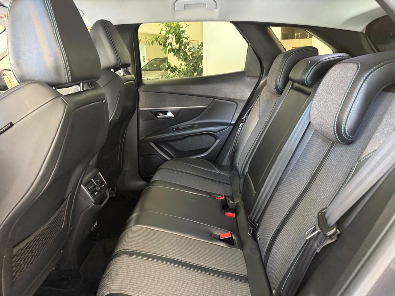 Peugeot 3008 BlueHDi 130 S&S EAT8 Allure Pack