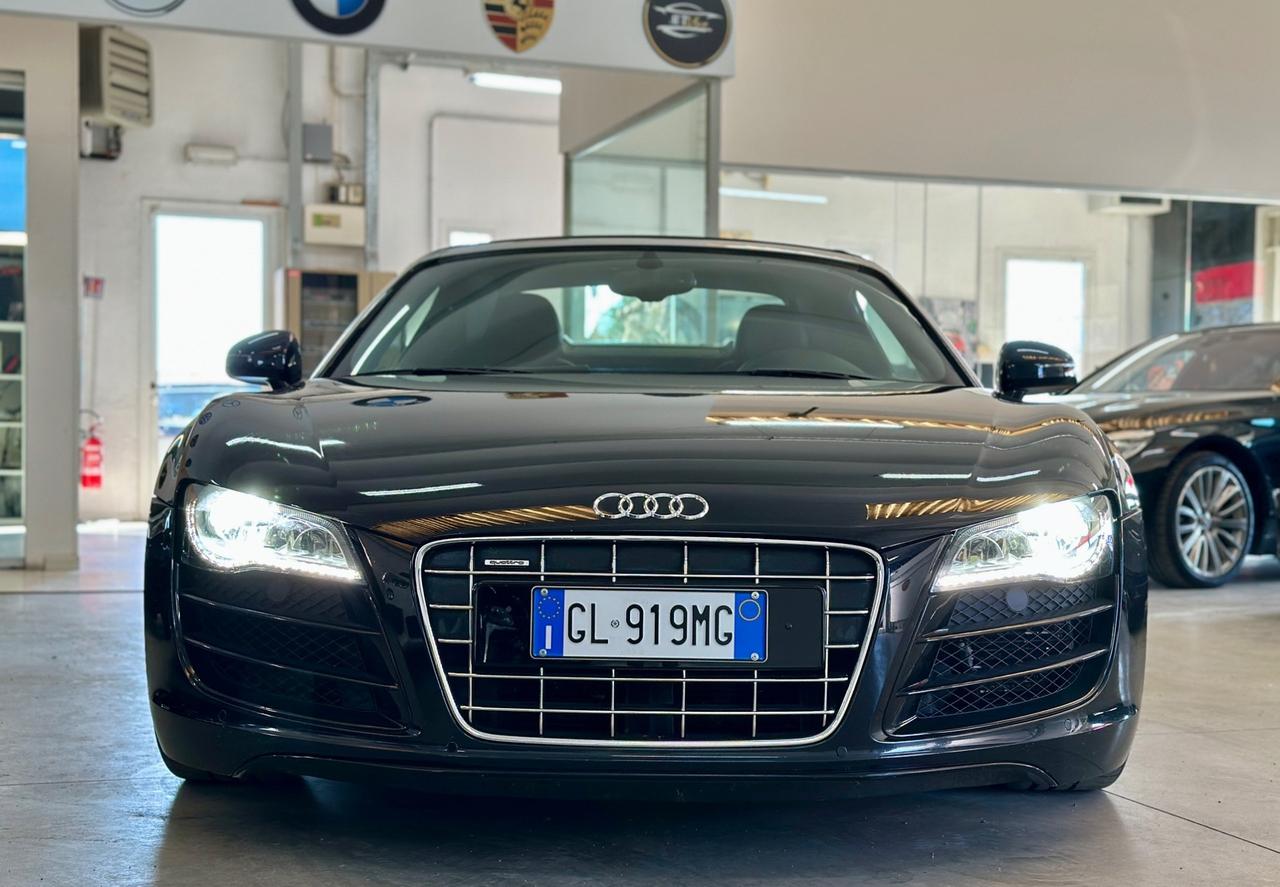 Audi R8 Spyder 5.2 V10 FSI quattro R tronic
