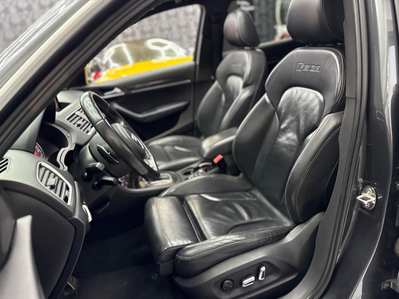 Audi Q3 RS 2.5 TFSI quattro S tronic