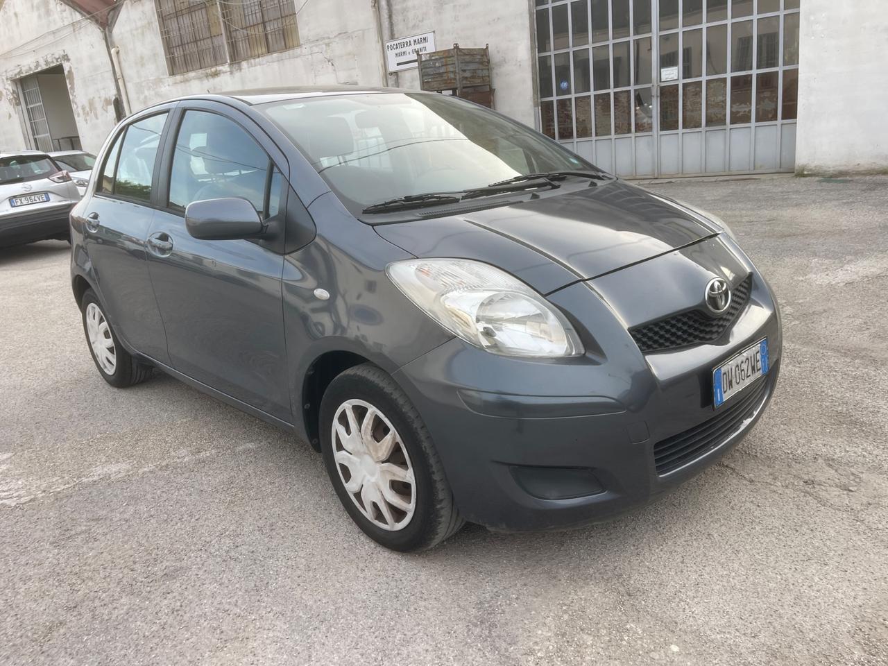 Toyota Yaris 1.3 5 porte Sol