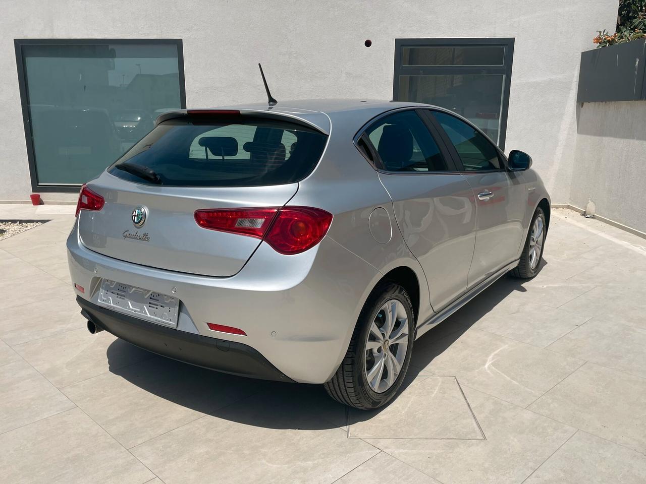 Alfa Romeo Giulietta 1.6 JTDm-2 105 CV Distinctive