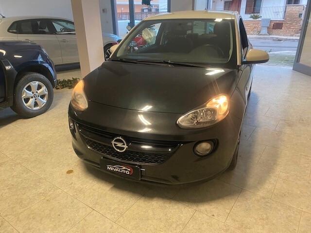 Opel Adam 1.2 70 CV Slam