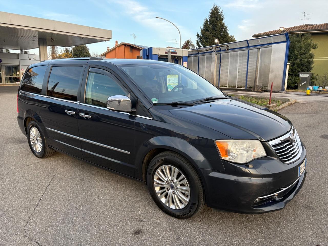 Lancia Voyager 2.8 Turbodiesel Platinum 177 CV