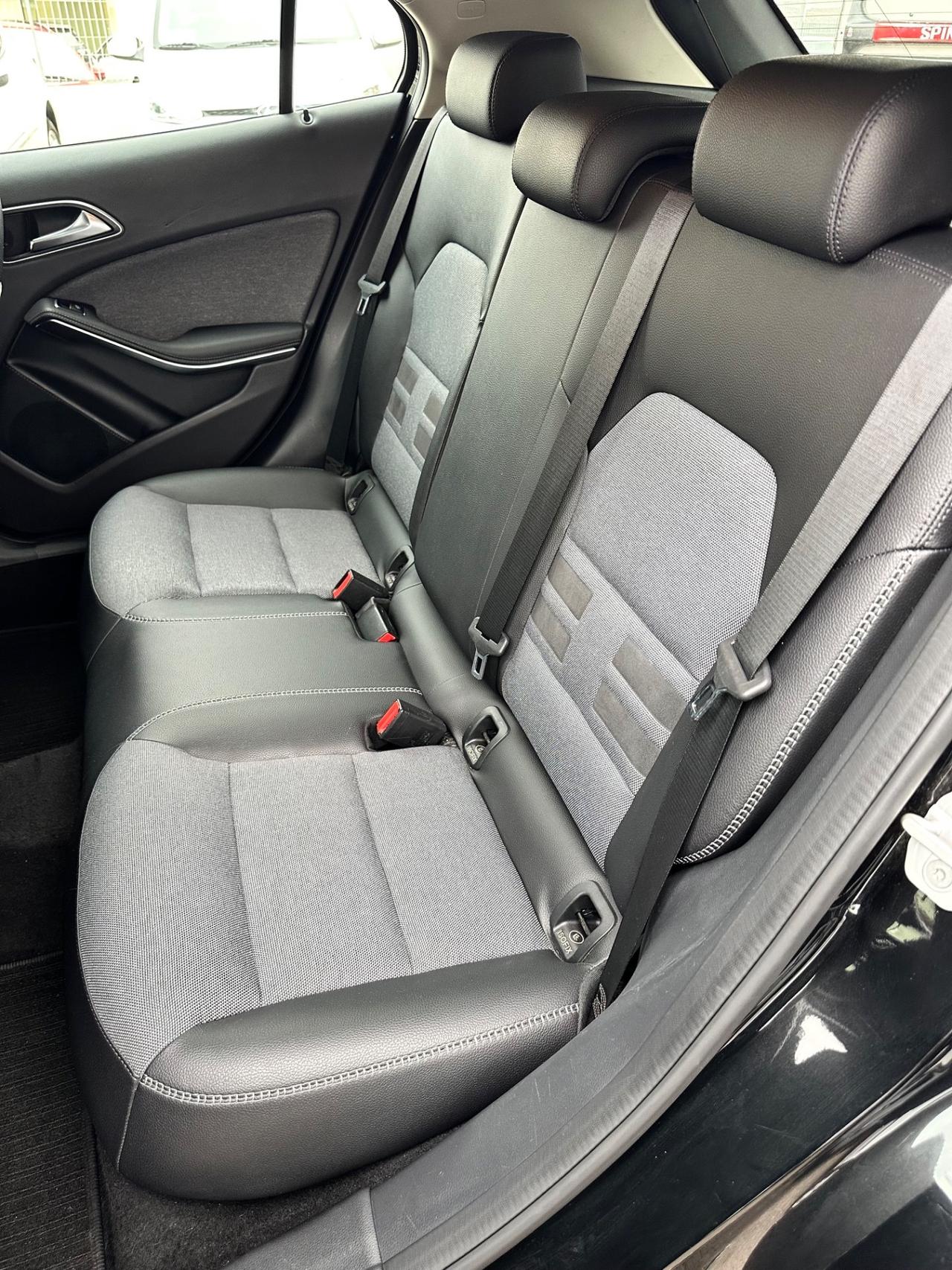Mercedes-benz GLA 180 d Automatic Sport