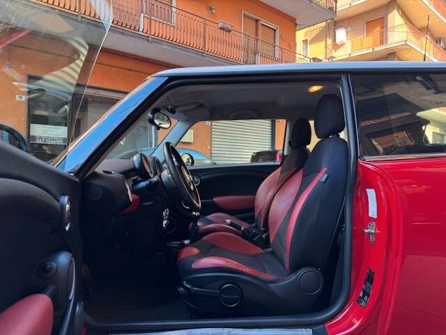 Mini Cooper D 1.6 16V D Pepper