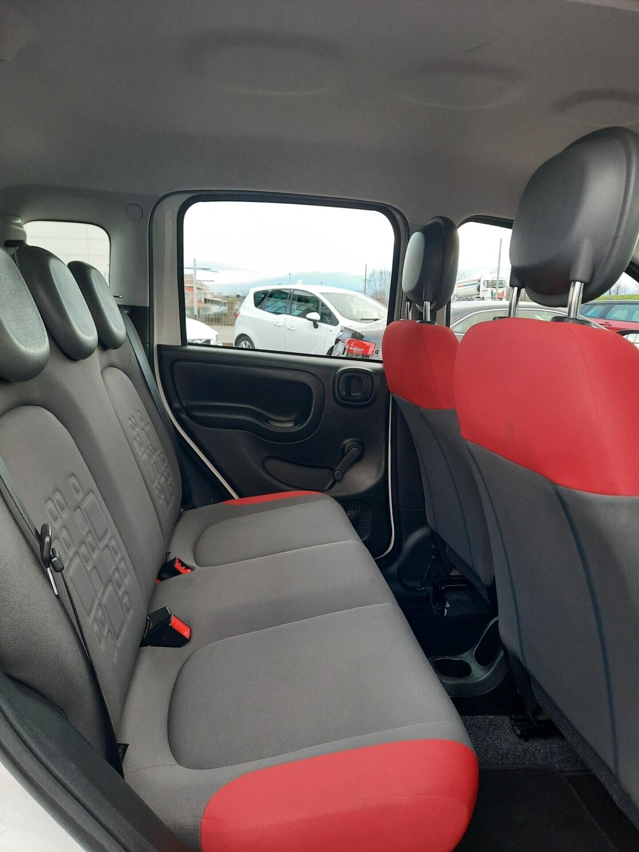 Fiat Panda 0.9 TwinAir Turbo Natural Power Lounge