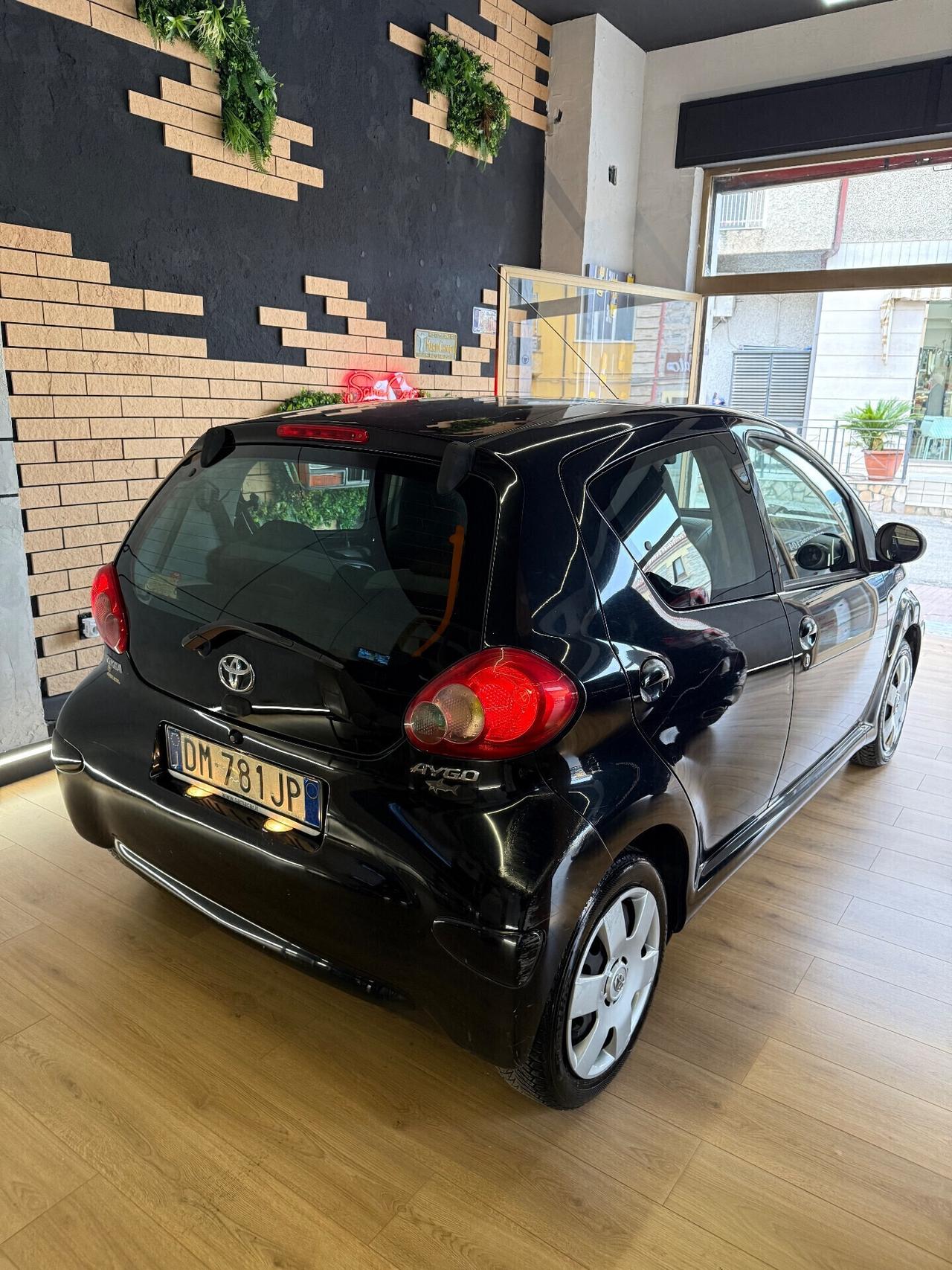 Toyota Aygo 1.0 5 porte