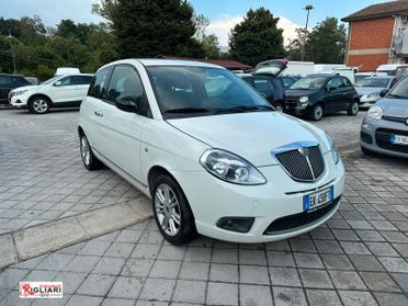 Lancia Ypsilon 1.3 MJT 75 CV Unyca