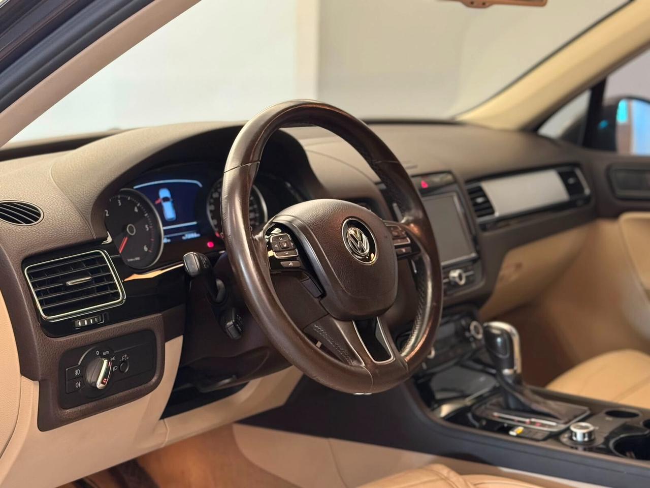 VOLKSWAGEN TOUAREG 3.0 TDI EXECUTIVE 245 CV FULL OPTIONAL AUTOMATICA