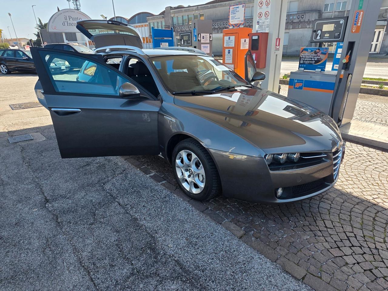 Alfa Romeo 159 2.0 JTDm Sportwagon con 267.000km