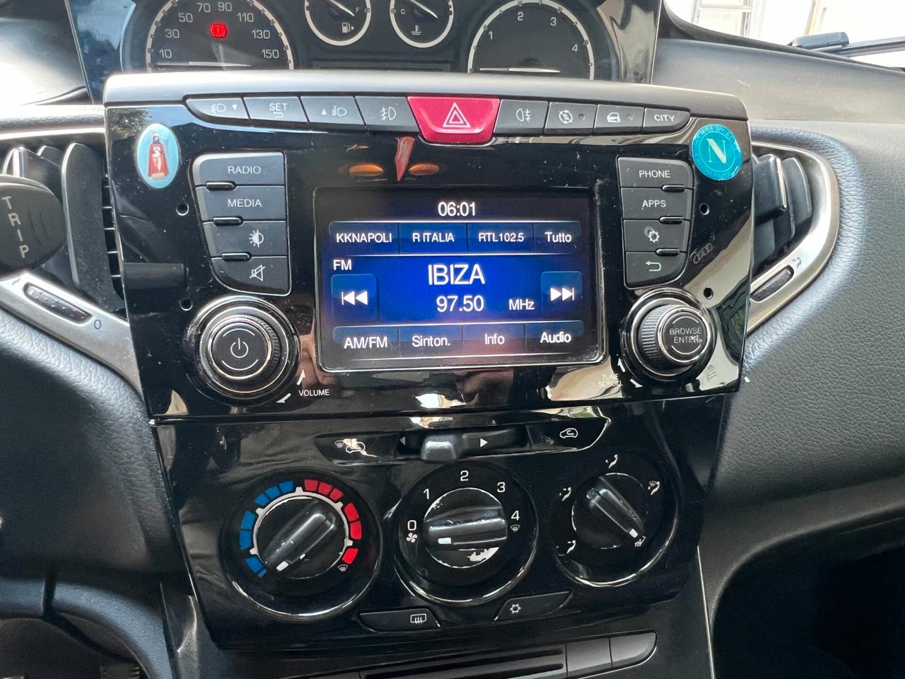 Lancia Ypsilon 1.3 MJT 95 CV 5 porte S&S Gold
