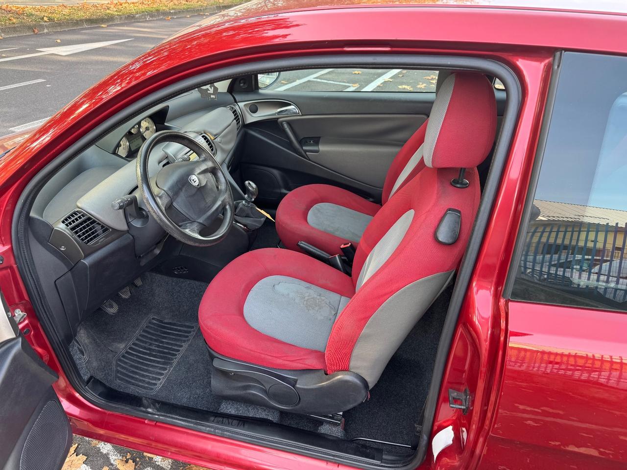 Lancia Ypsilon 1.2 Argento