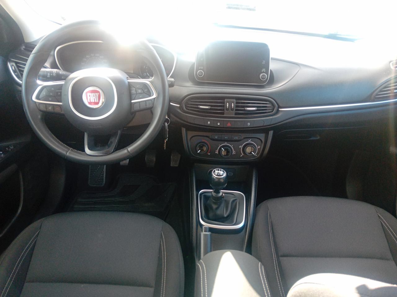 Fiat Tipo 1.6 mjet Easy 5 p 2019
