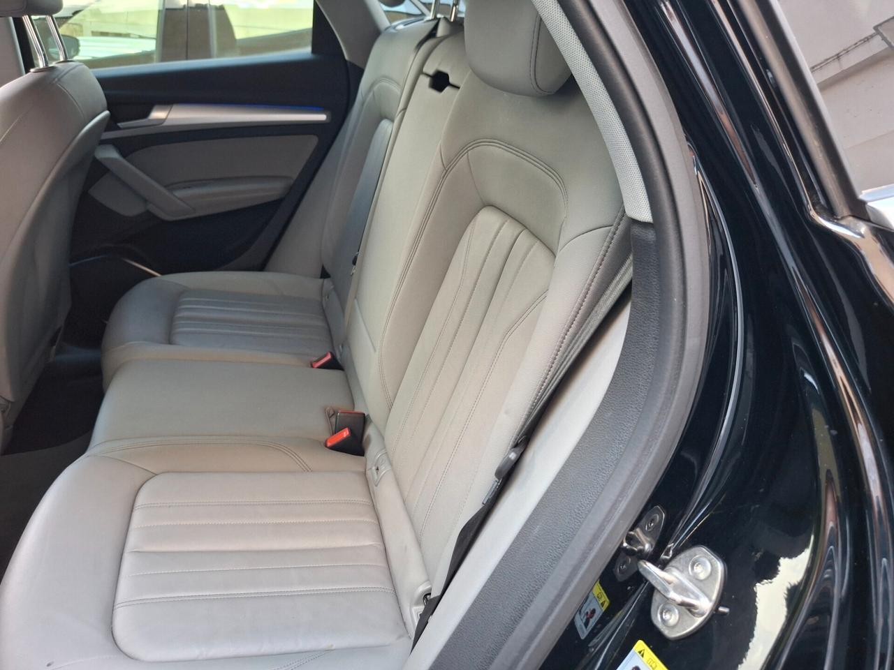 Audi Q5 40 TDI 4x4 con ammortizzatori regolabili