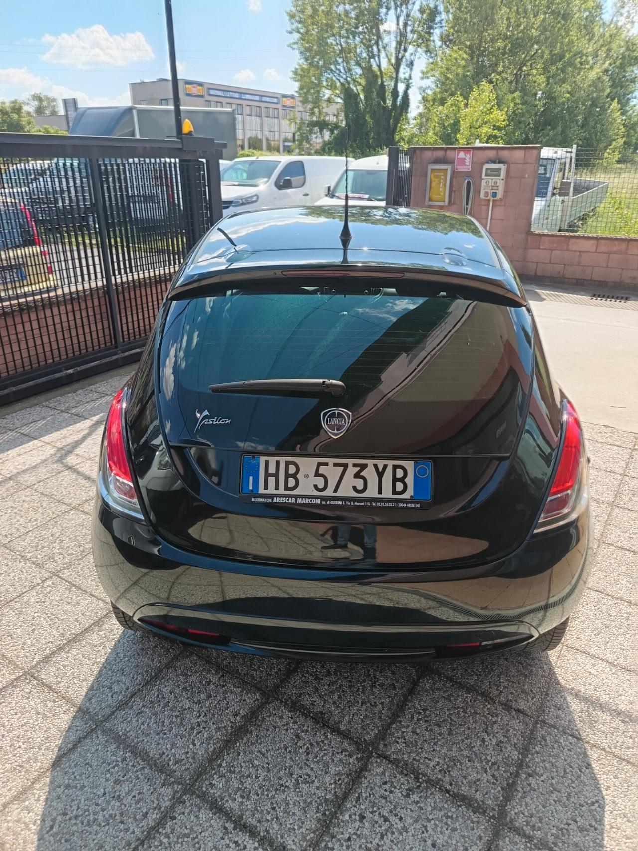 Lancia Ypsilon 1.2 69 CV 5 porte Gold