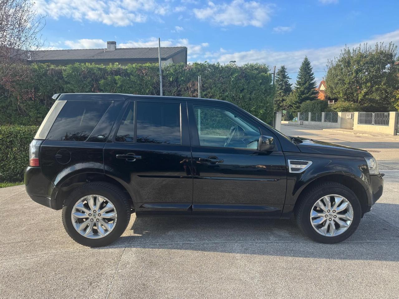 LAND ROVER FREELANDER 2 2.2 TD4 HSE LUXURY 4X4 AUTOMATICA – 2014