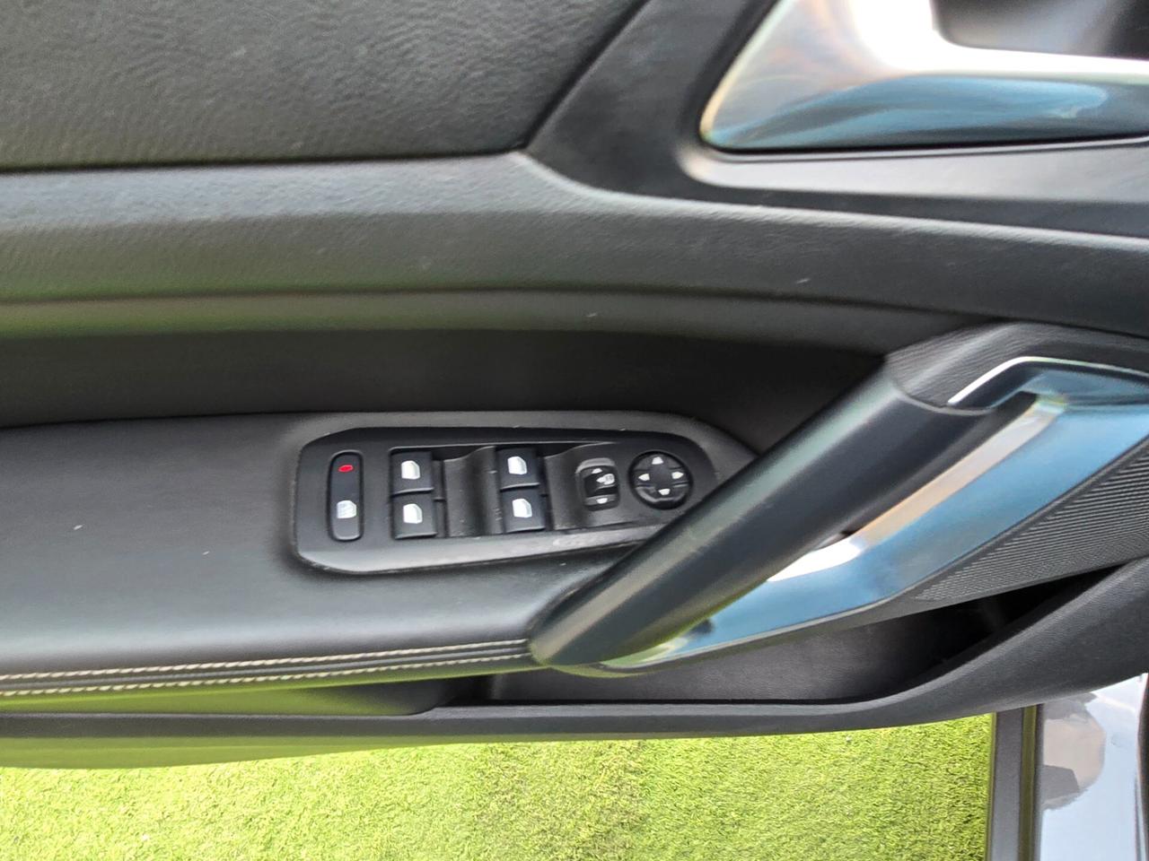 Peugeot 308 1.6HDI 120CV Allure EURO6-2016
