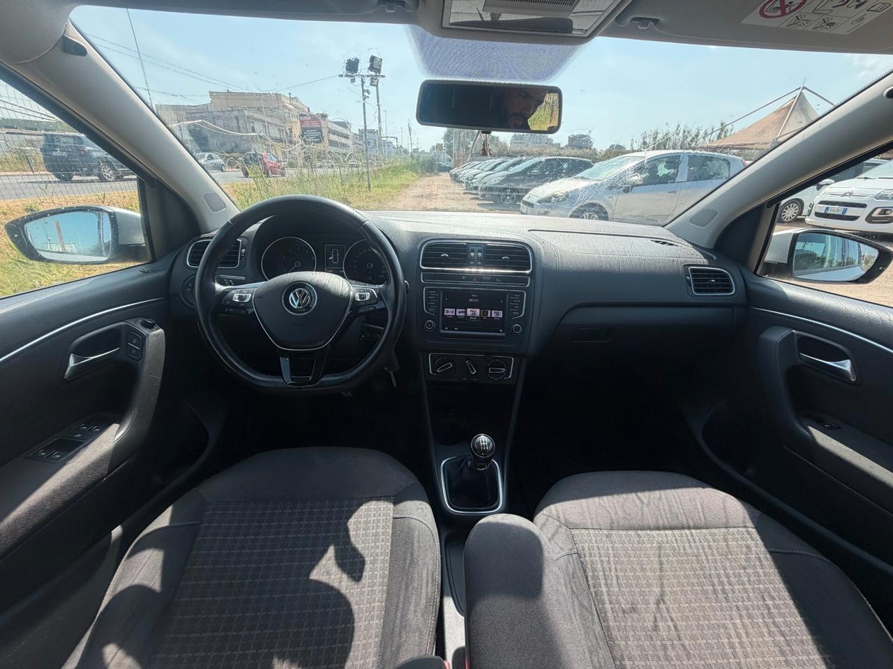VOLKSWAGEN POLO 1.0 MPI 75CV ANNO 2016 GARANTITA 12 MESI