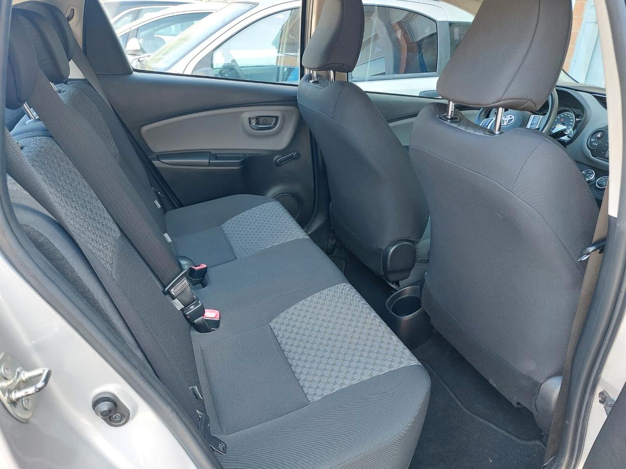 Toyota Yaris 1.4 D-4D 5 porte Lounge STUPENDA OK NEOPATENTATI