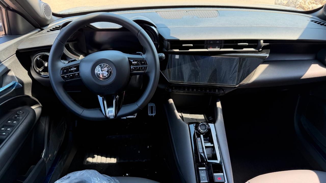 Alfa Romeo Junior 1.2 145 CV Hybrid eDCT6 Speciale