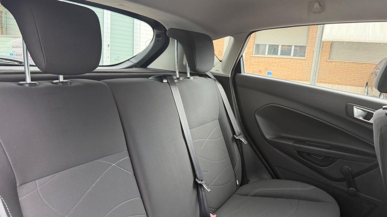 Ford Fiesta 1.5 TDCi 75CV 5 porte Business