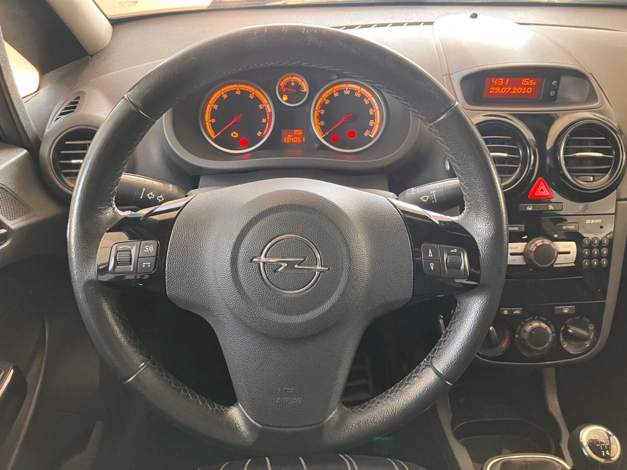 Opel Corsa 1.2 5 porte Cosmo NEOPATENTATI